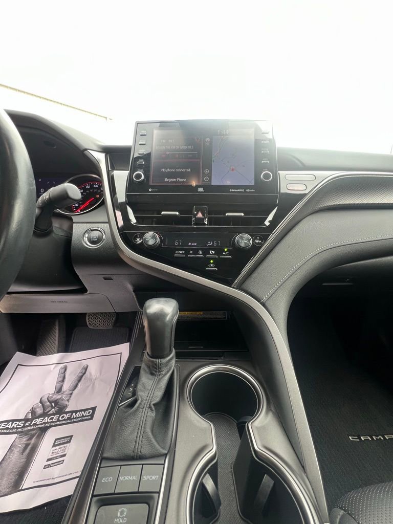 Used 2021 Toyota Camry XSE image 12