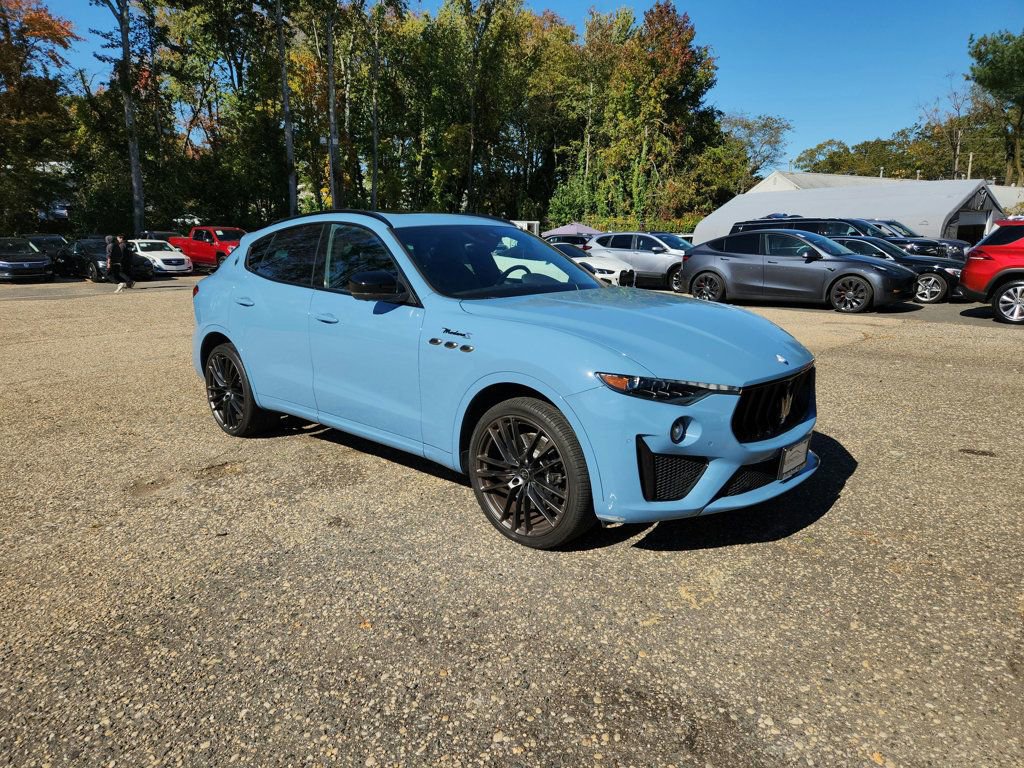 Used 2022 Maserati Levante Modena S image 3
