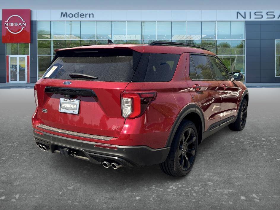 Used 2022 Ford Explorer ST w/ ST Street Pack image 5