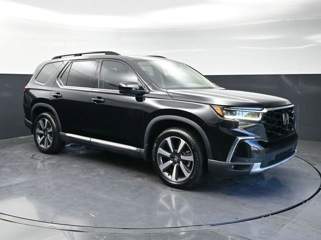 Used 2023 Honda Pilot Touring video 3