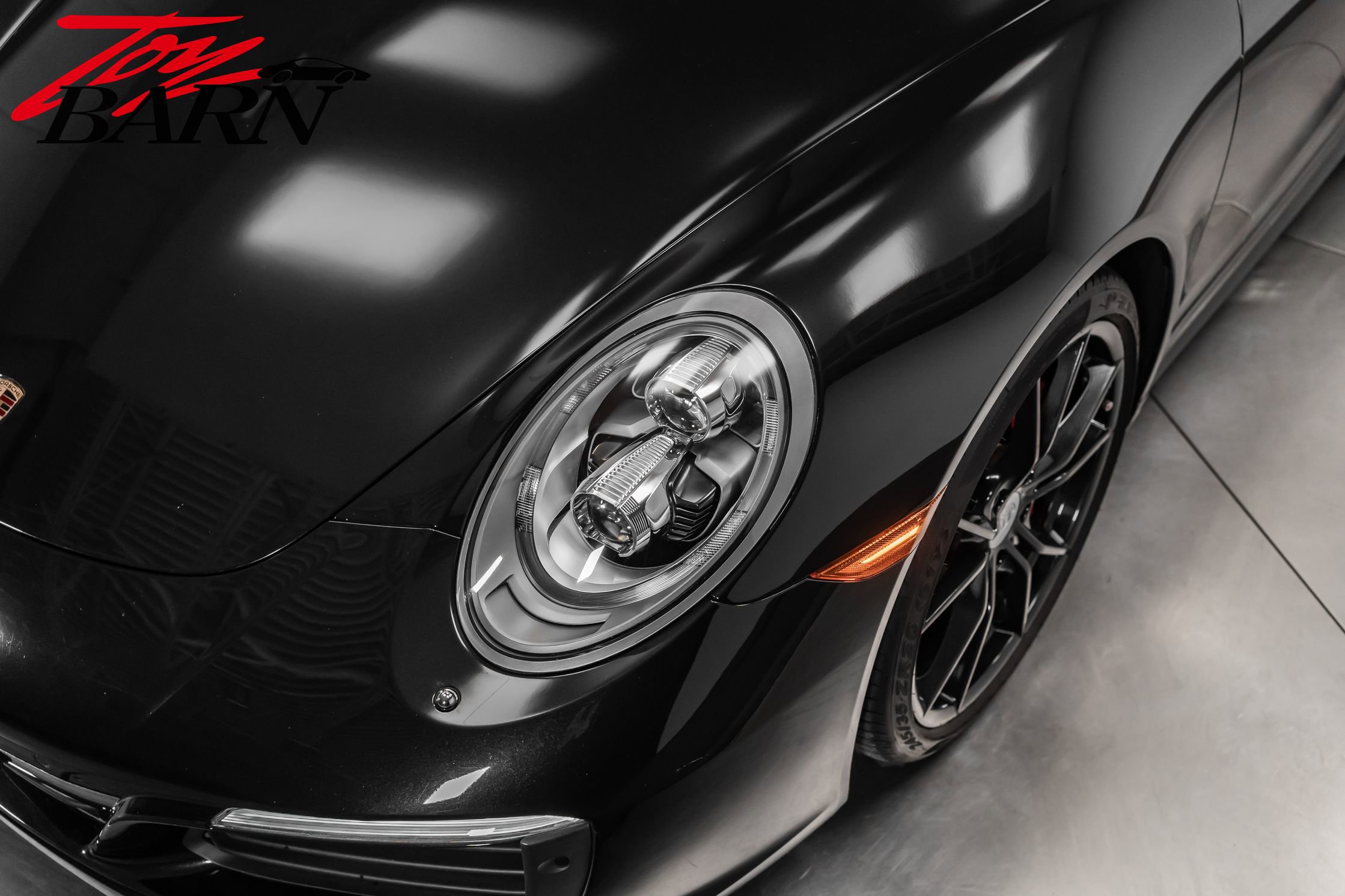 Used 2017 Porsche 911 Carrera 4S image 19