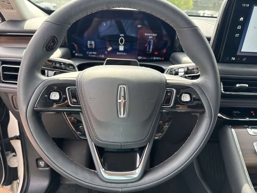 Used 2025 Lincoln Aviator Reserve w/ Equipment Group 201A AWD/4WD image 24