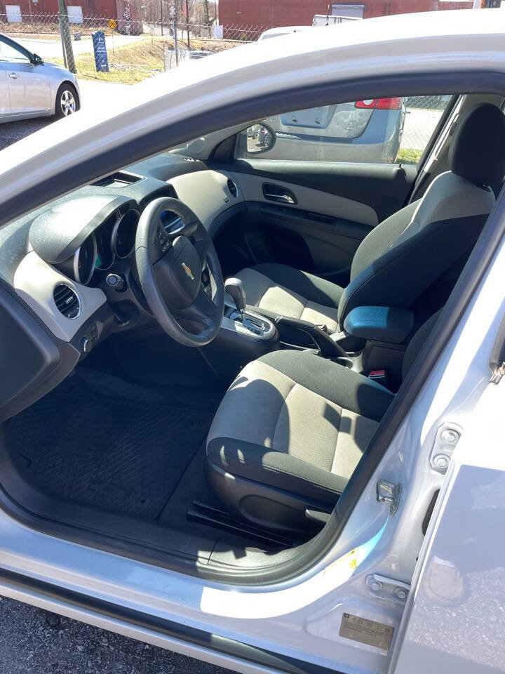 Used 2012 Chevrolet Cruze LS w/ Connectivity Package image 22