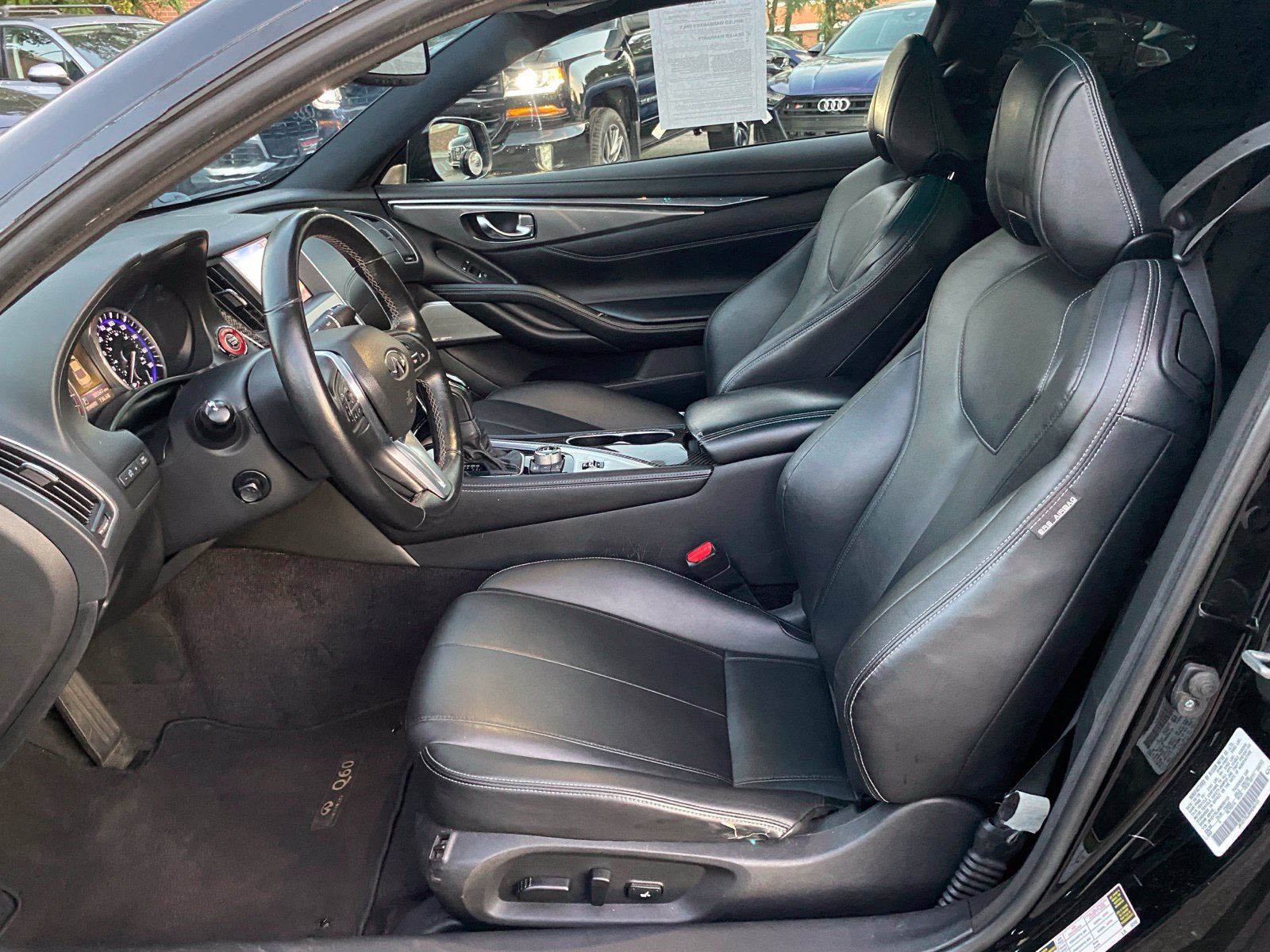 Used 2019 INFINITI Q60 3.0t Luxe w/ Essential Package AWD/4WD image 15