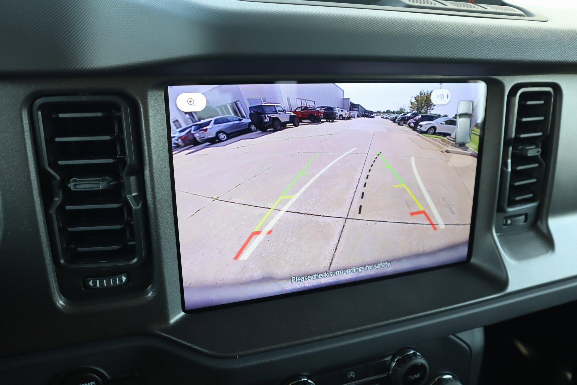 New 2025 Ford Bronco Big Bend image 8