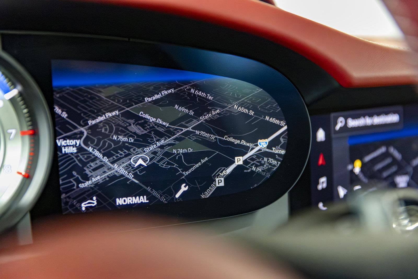 Used 2022 Porsche 911 Turbo S image 92