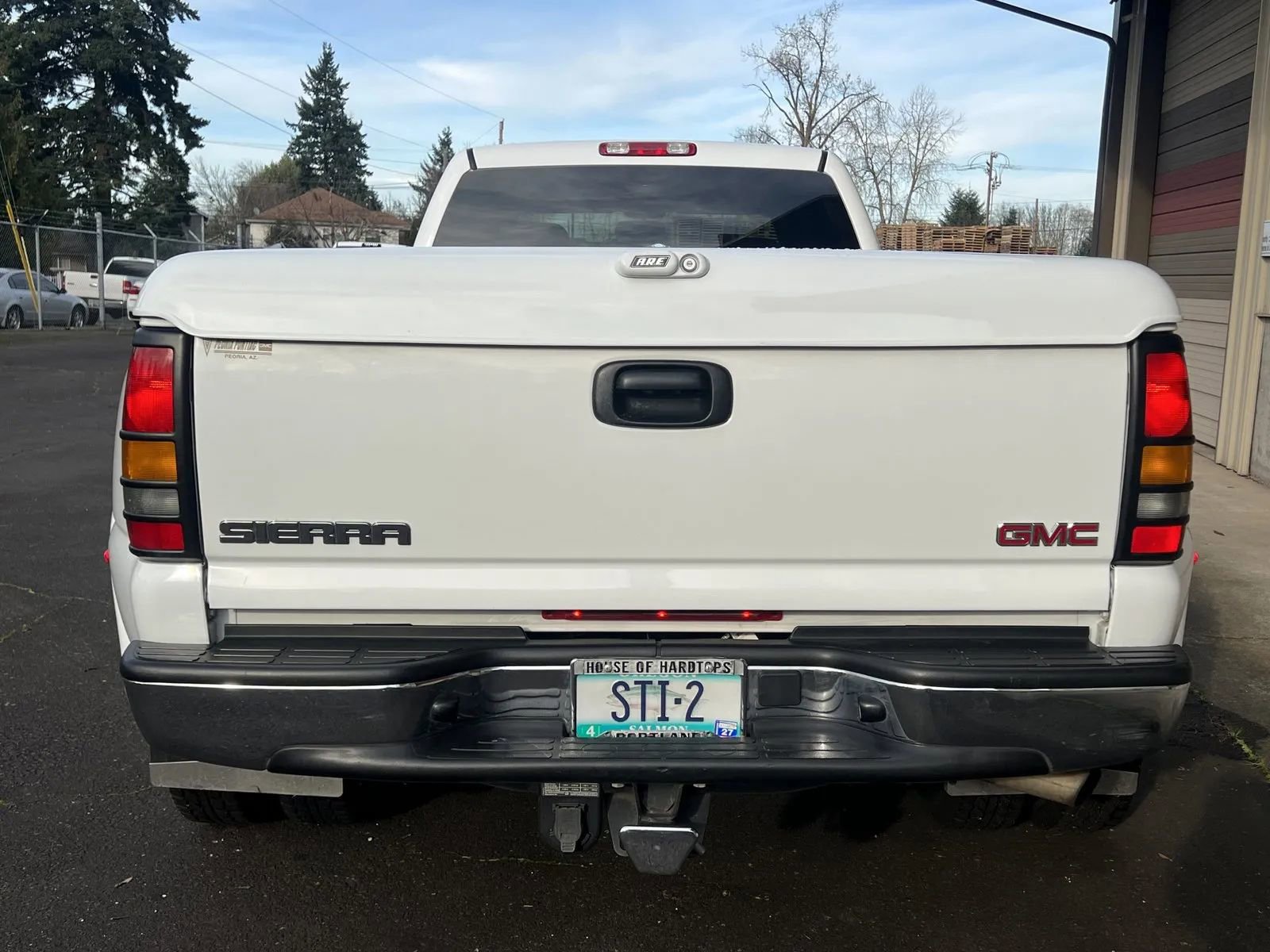 Used 2005 GMC Sierra 3500 SLT w/ Heavy-Duty Power Package image 4