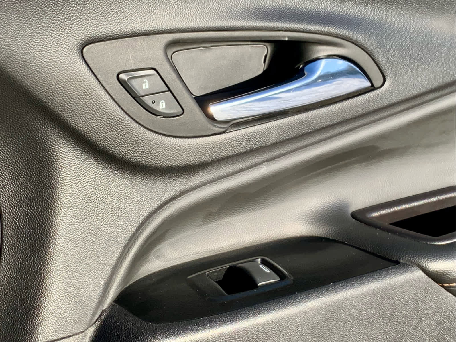 Used 2022 Chevrolet Equinox Premier image 51