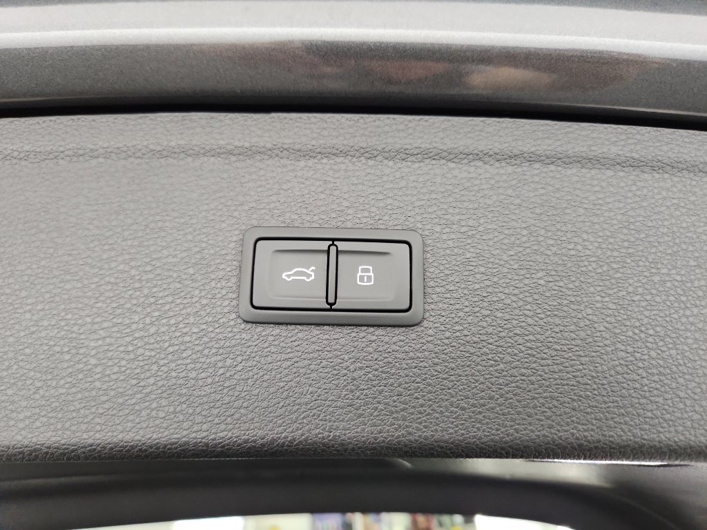 Used 2023 Audi Q5 2.0T Premium Plus w/ Premium Plus Package image 44