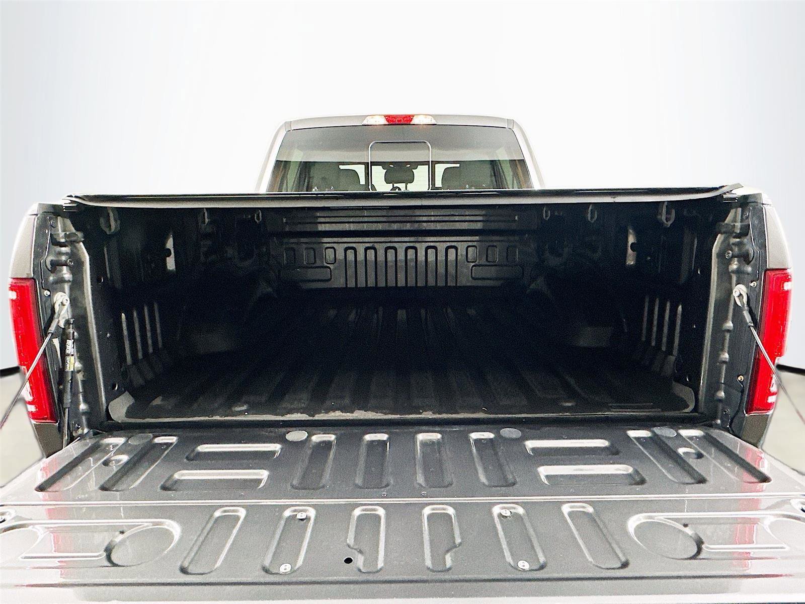 Used 2015 Ford F150 XLT w/ Equipment Group 302A Luxury image 24