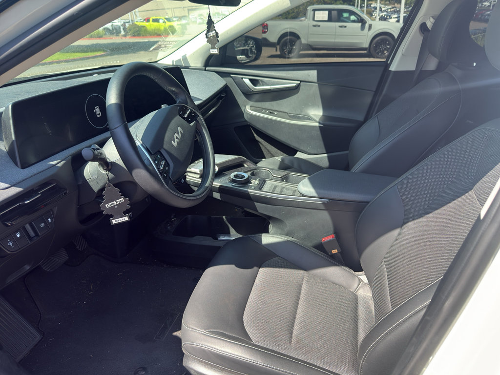 Used 2024 Kia EV6 Light AWD/4WD image 10