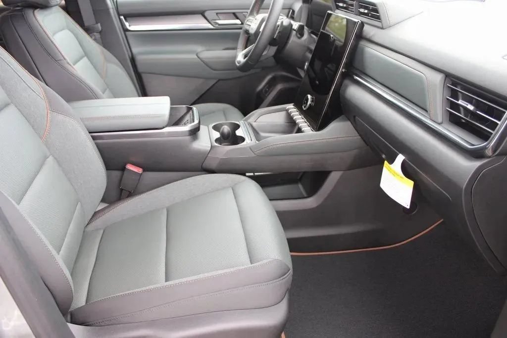 New 2026 GMC Terrain AT4 AWD/4WD image 15