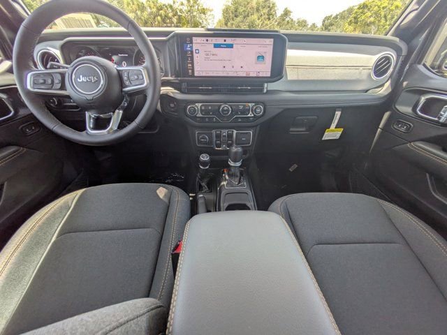 New 2025 Jeep Wrangler Unlimited Sahara AWD/4WD image 13