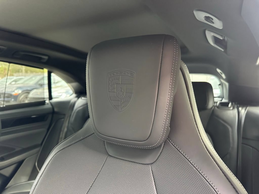 Used 2026 Porsche Macan Electric RWD image 24