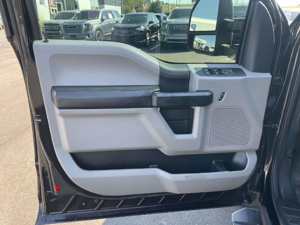 Used 2021 Ford F250 XL w/ Power Equipment Group AWD/4WD image 15