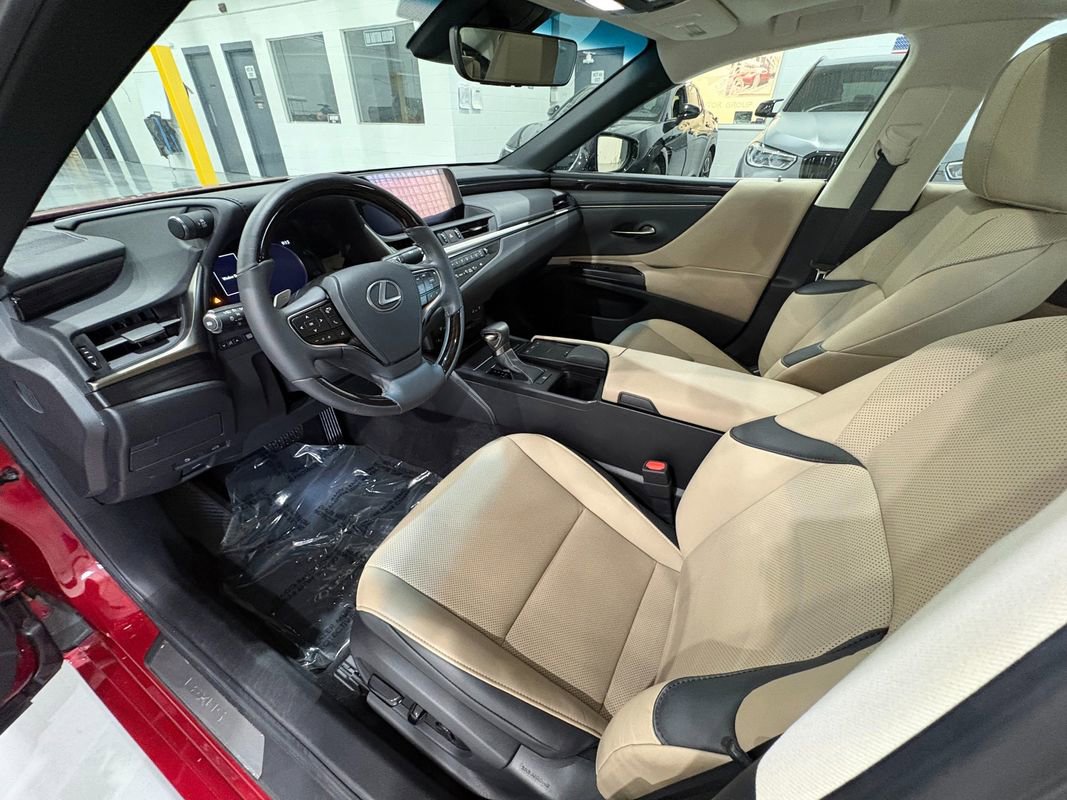 Used 2019 Lexus ES 350 w/ Premium Package FWD image 10