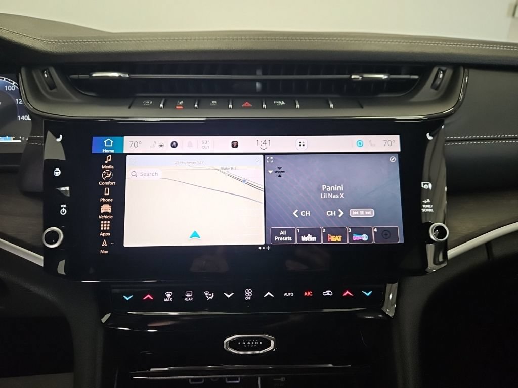 New 2026 Jeep Grand Cherokee Limited AWD/4WD image 13