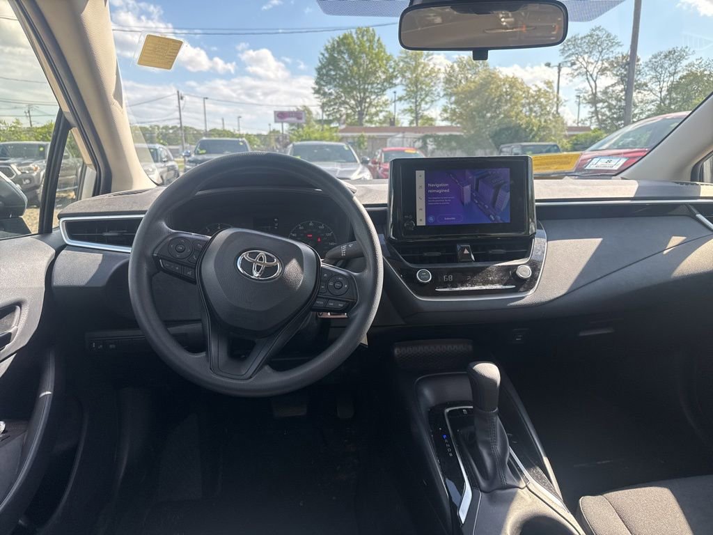Used 2023 Toyota Corolla LE w/ Carpet Mat Package (TMS) FWD image 23