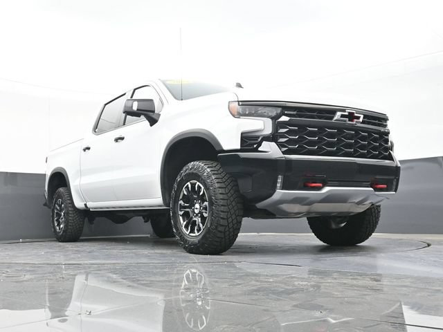 Used 2024 Chevrolet Silverado 1500 ZR2 w/ Technology Package AWD/4WD image 59