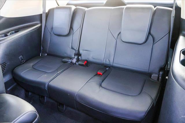 Used 2020 Nissan Armada Platinum w/ Captain's Chairs Package image 25