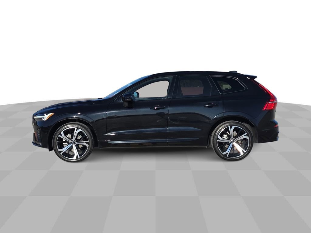 Used 2025 Volvo XC60 B5 Ultra w/ Protection Package Premier image 5