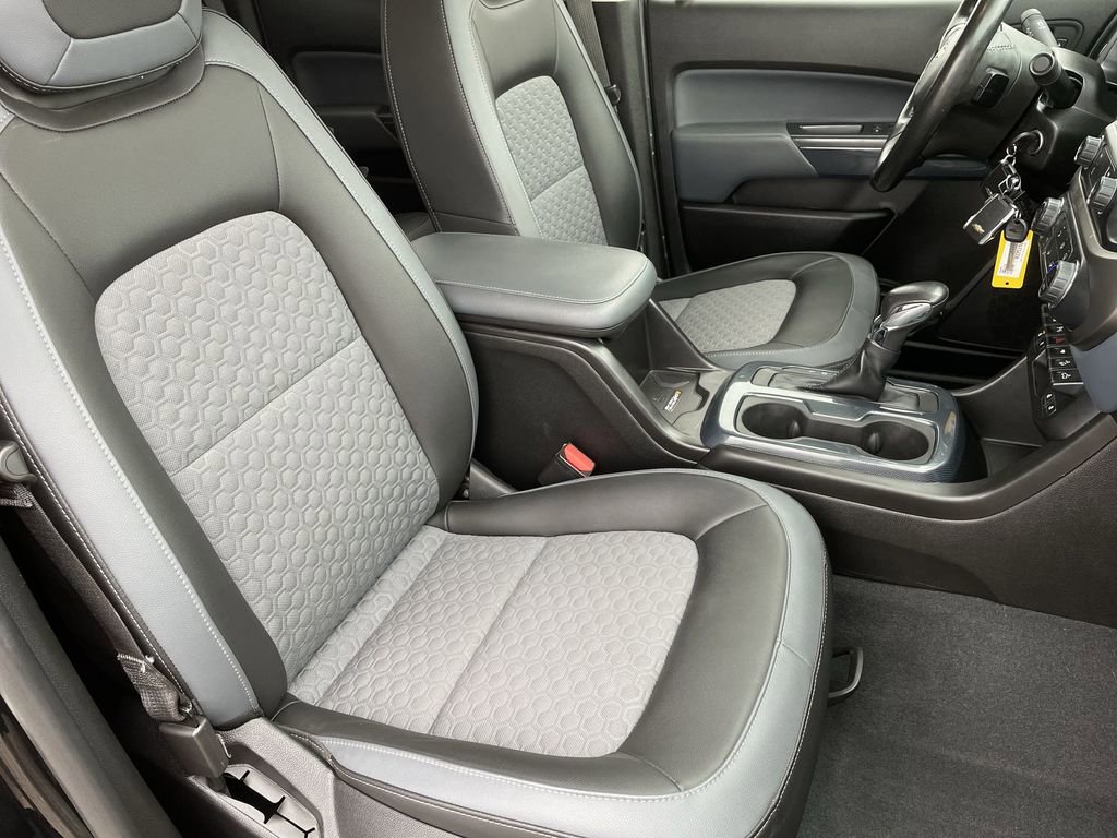 Used 2022 Chevrolet Colorado Z71 w/ Z71 Midnight Edition image 25