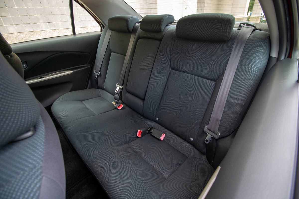 Used 2010 Toyota Yaris Sedan FWD image 16