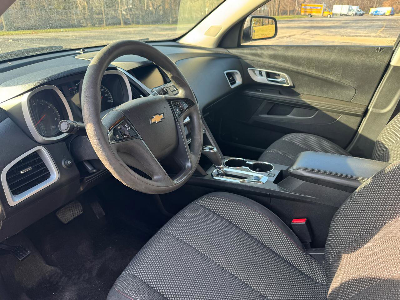 Used 2017 Chevrolet Equinox LS FWD image 22