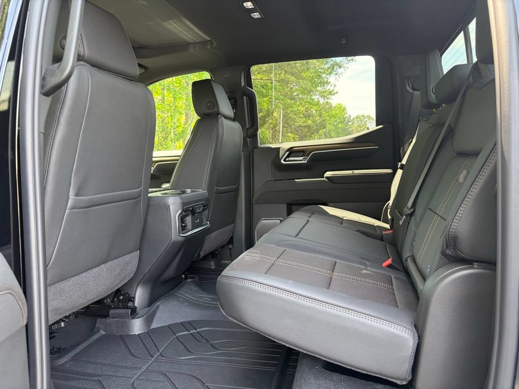 New 2026 Chevrolet Silverado 1500 High Country AWD/4WD image 17