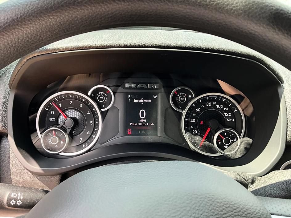 New 2026 RAM 2500 Tradesman AWD/4WD image 17