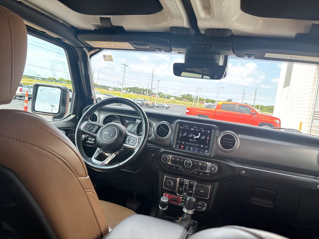 Used 2021 Jeep Gladiator Rubicon AWD/4WD image 36