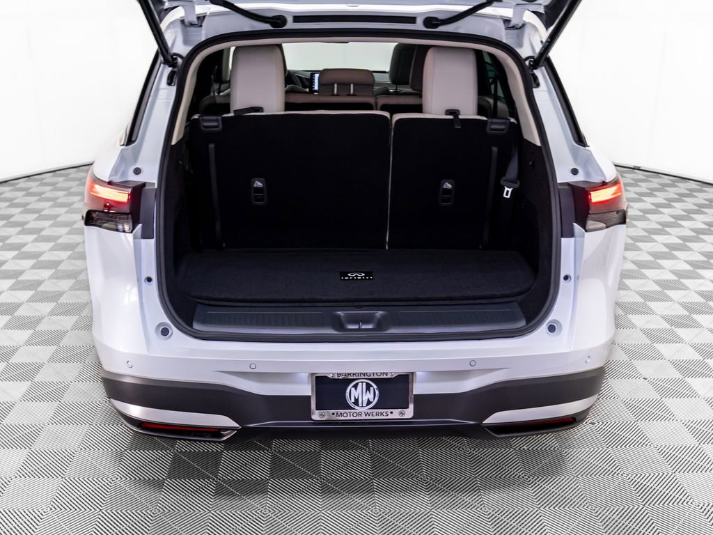 New 2026 INFINITI QX60 Luxe w/ Cargo Package image 33