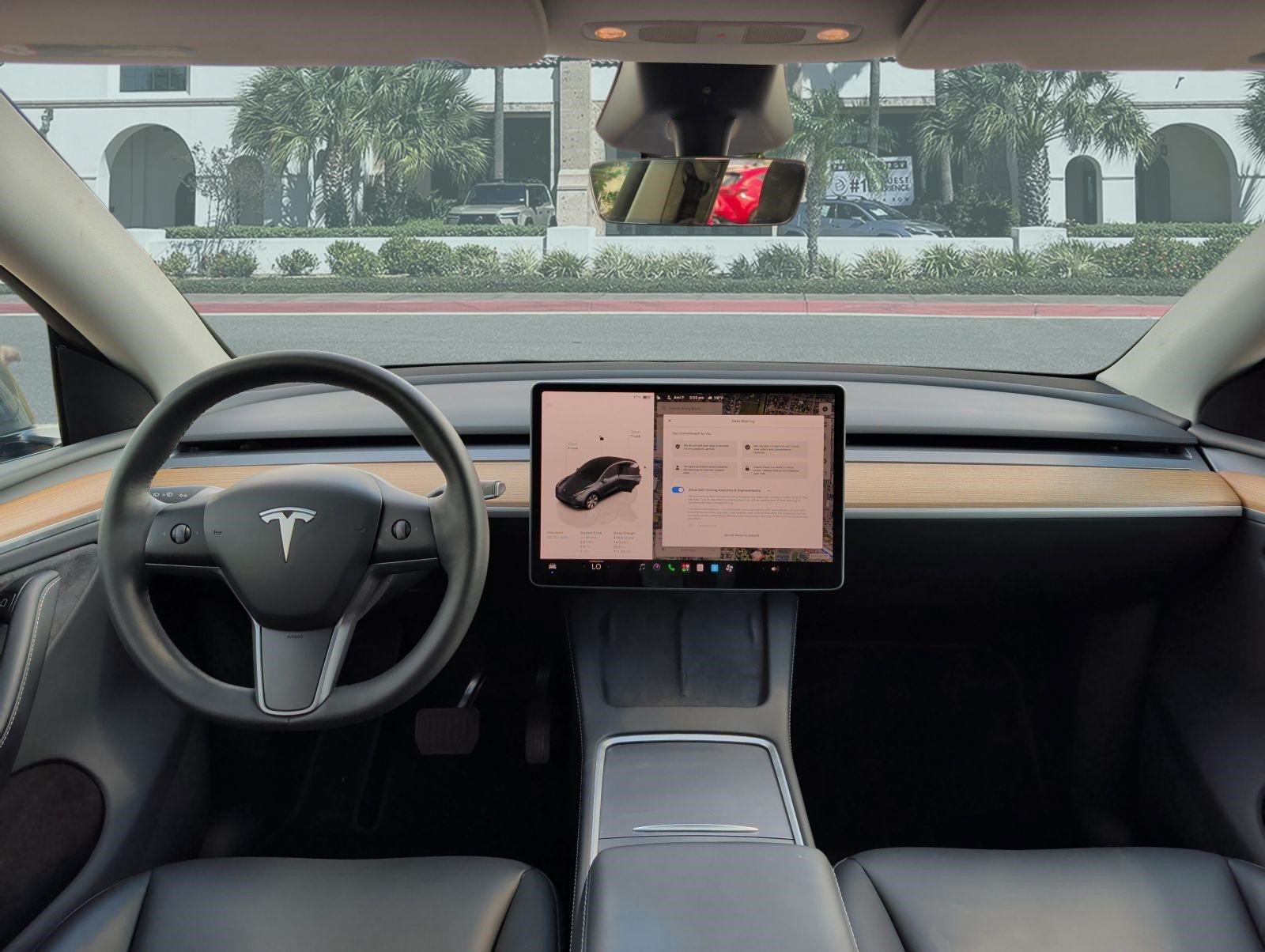 Used 2023 Tesla Model Y Long Range AWD/4WD image 25