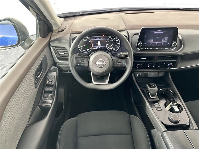 Used 2023 Nissan Rogue S image 3