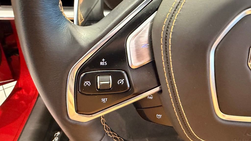 Used 2021 Chevrolet Corvette Stingray Premium Conv w/ Z51 Performance Package image 15