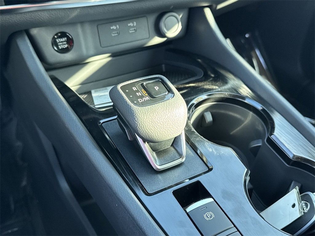 New 2026 Nissan Rogue S image 25