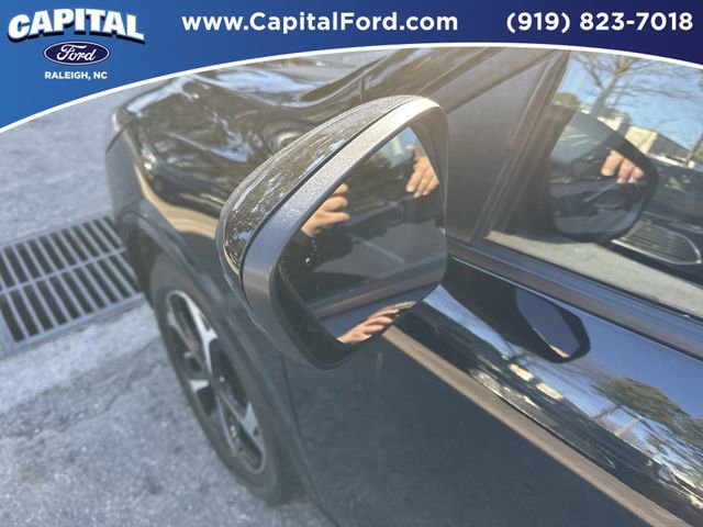 Used 2024 Ford Escape ST-Line Select w/ Tech Pack #2 image 12