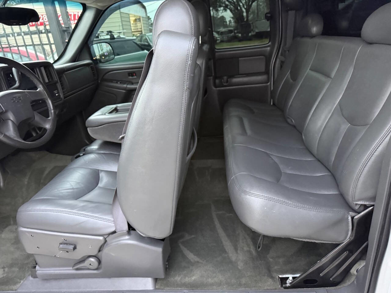 Used 2004 Chevrolet Silverado 1500 LS w/ Light Duty Power Package image 20