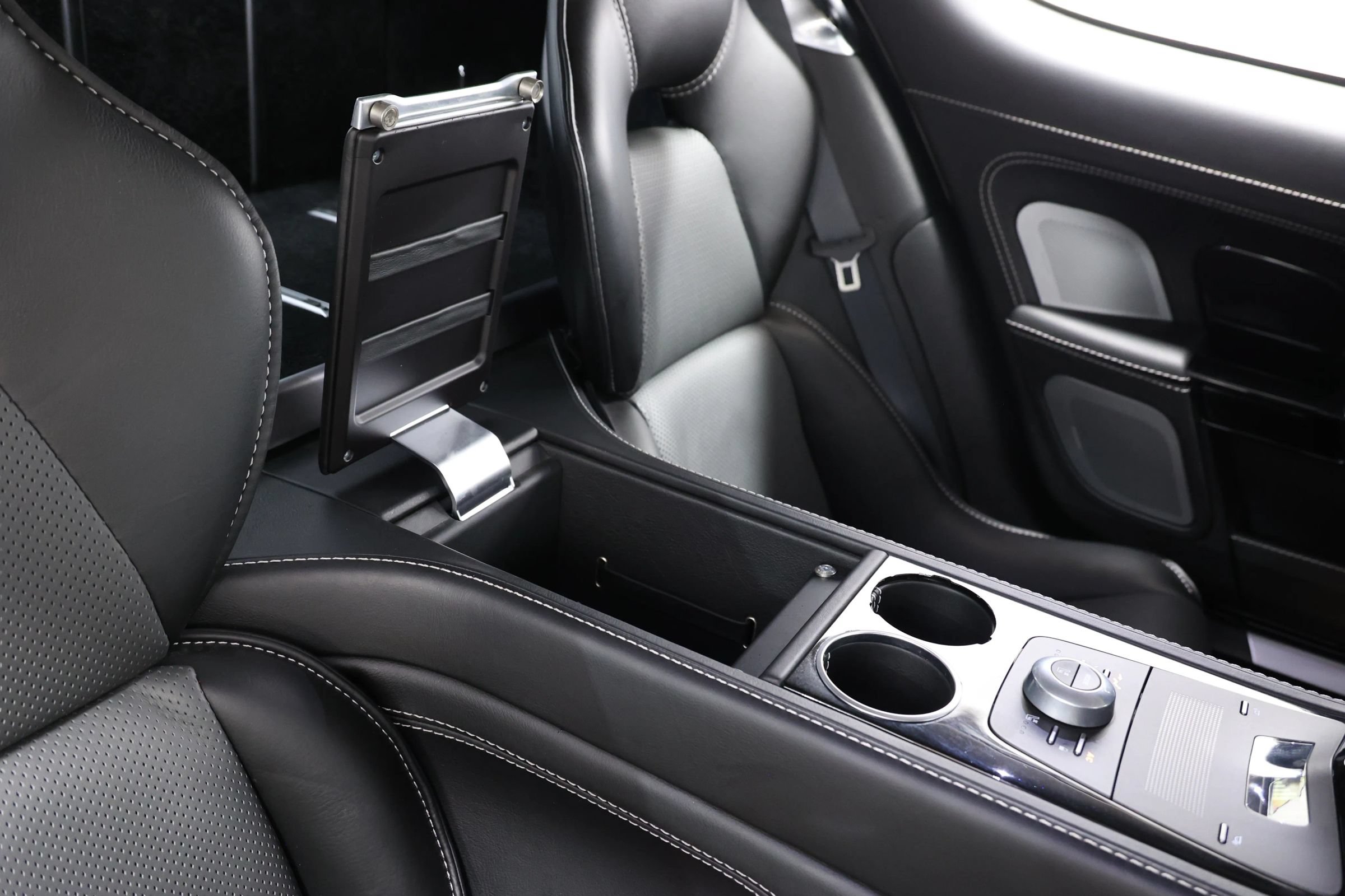 Used 2014 Aston Martin Rapide S RWD image 62