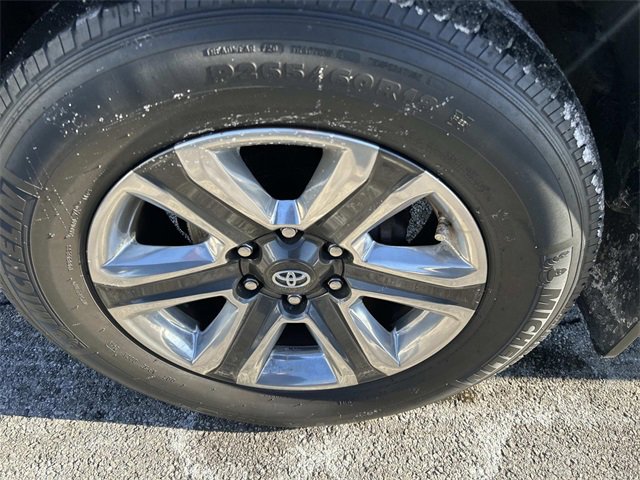 Used 2019 Toyota Tacoma Limited image 9