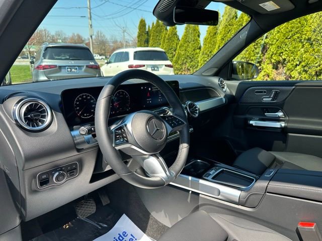 Used 2026 Mercedes-Benz GLB 250 4MATIC image 14