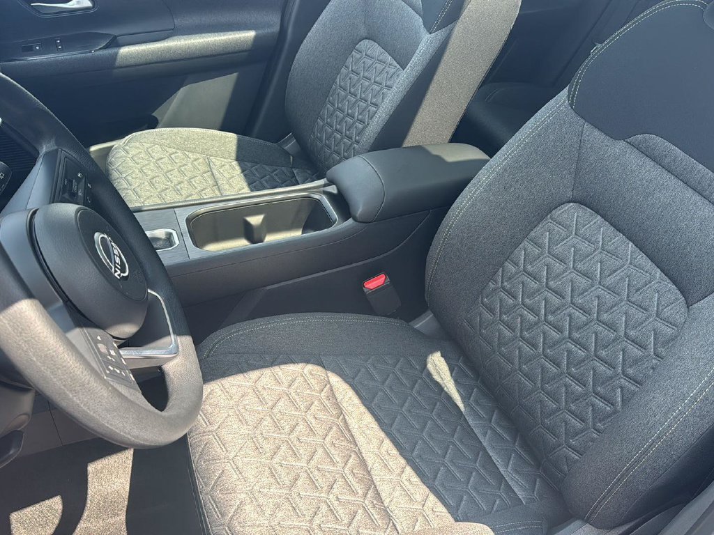 New 2026 Nissan Kicks SV w/ SV Premium Package AWD/4WD image 13
