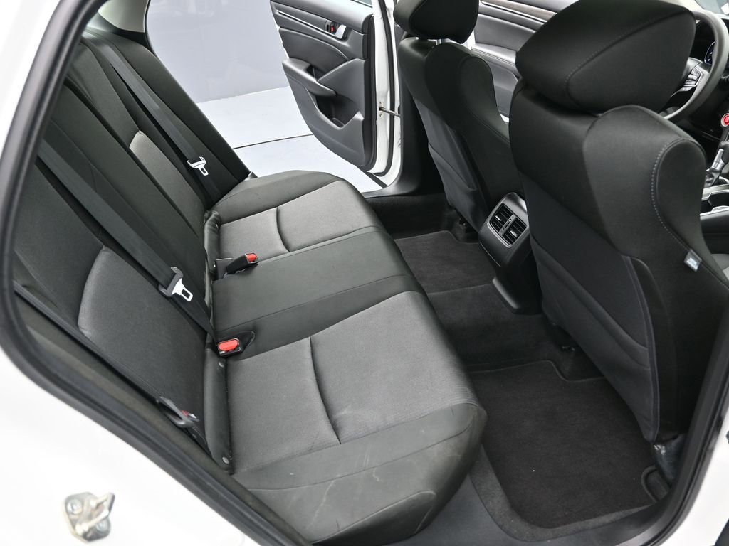 Used 2019 Honda Accord EX image 27