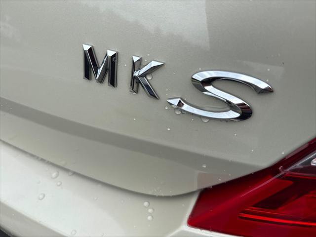 Used 2014 Lincoln MKS AWD w/ Equipment Group 201A image 7