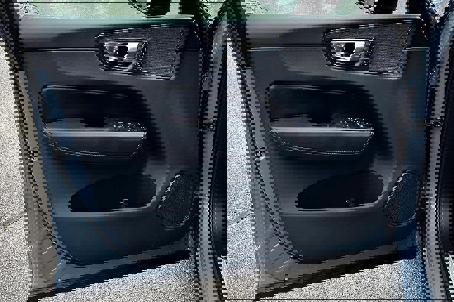 Used 2024 Volvo XC60 B5 Plus w/ Climate Package image 22