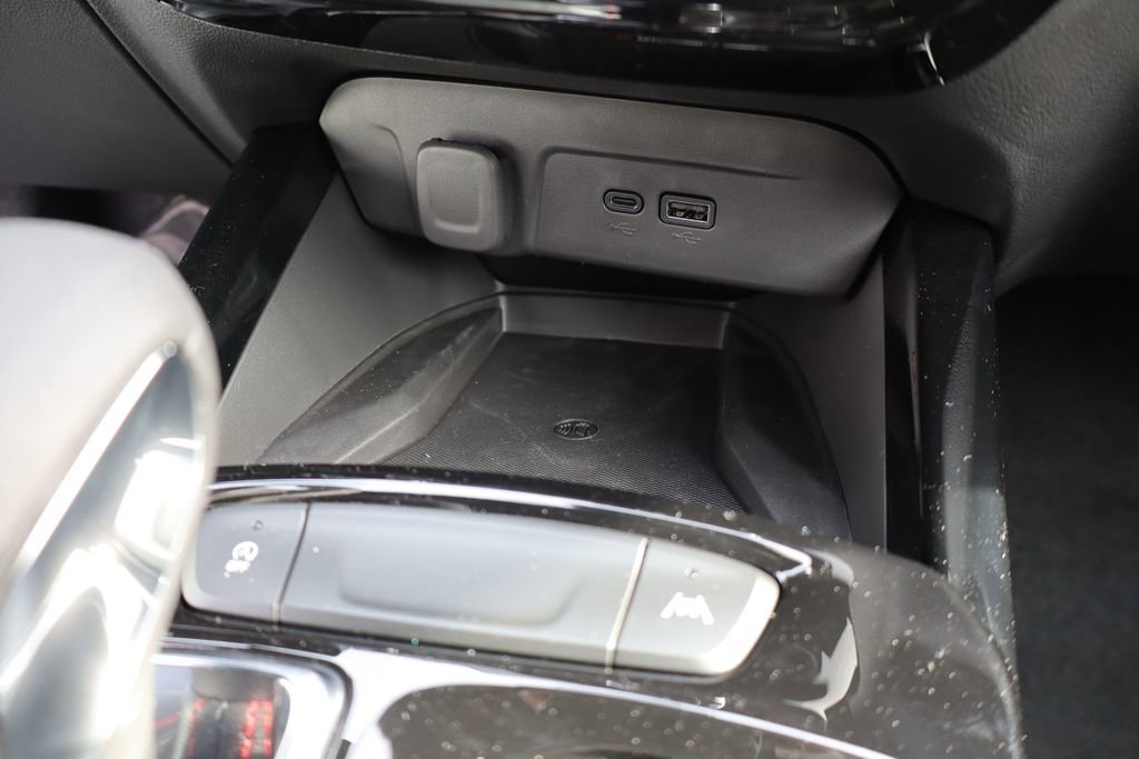 New 2026 Chevrolet Trax RS w/ Sunroof Package image 20