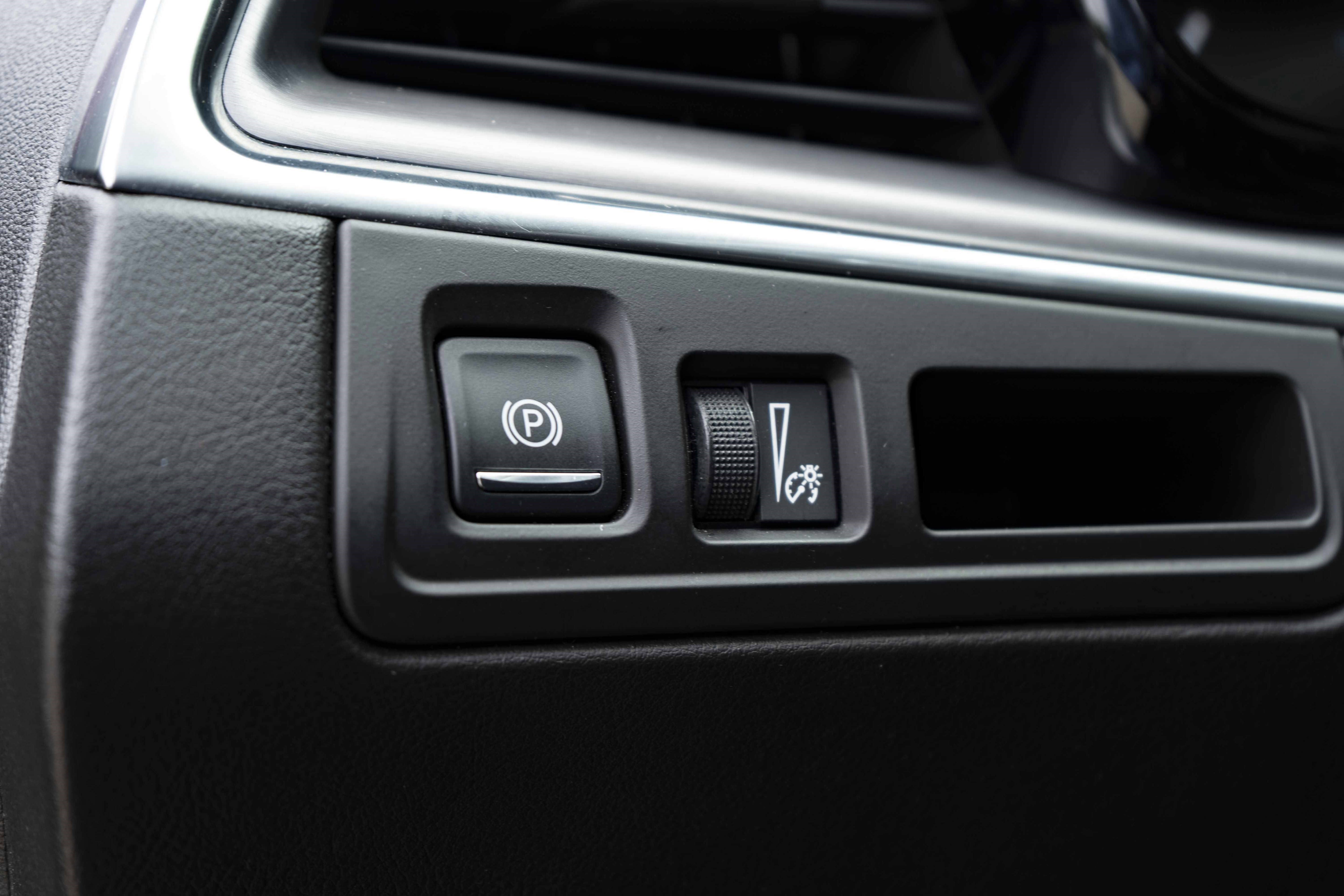 Used 2017 Cadillac XT5 Luxury image 40