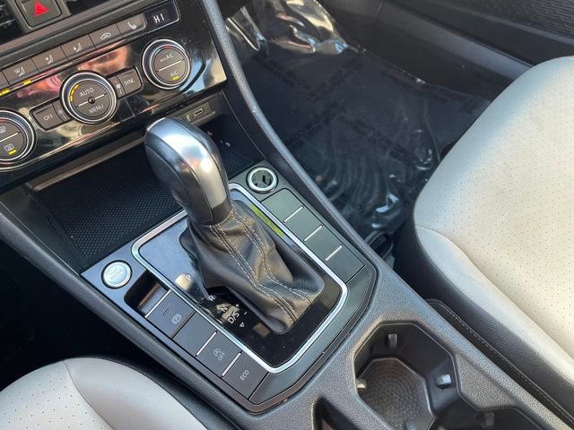 Used 2021 Volkswagen Jetta R-Line w/ R-Line Cold Weather Package image 25