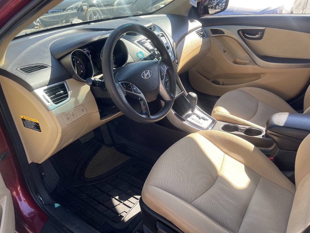 Used 2013 Hyundai Elantra GLS w/ Preferred Pkg FWD image 10