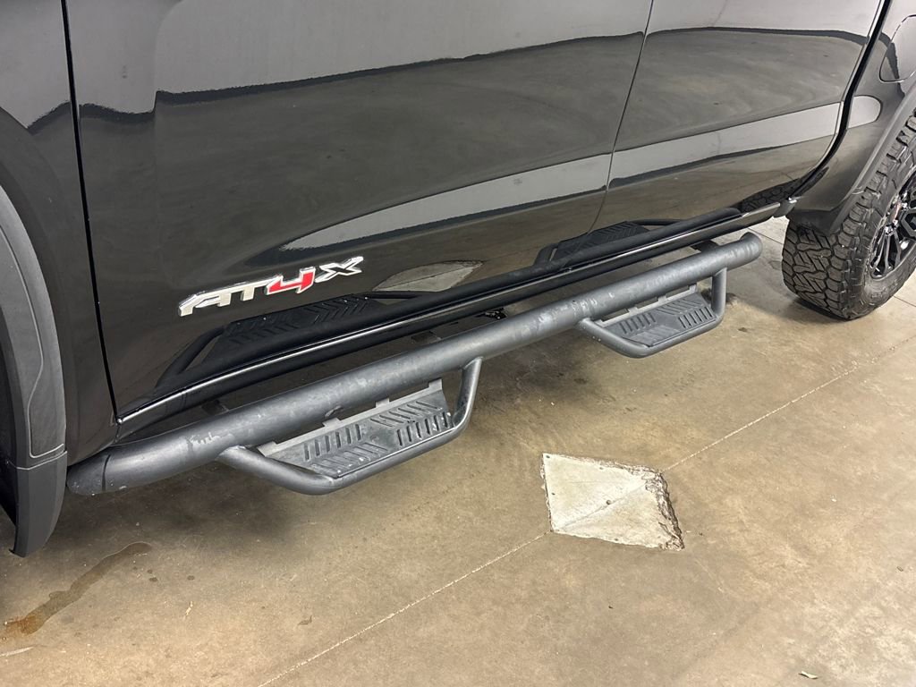 Used 2022 GMC Sierra 1500 AT4X image 11